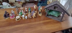 lot 201 image: Vintage Holland Mold nativity set