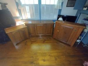 lot 140 image: 3 Early American style wood cabinets