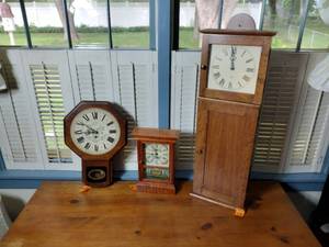 lot 199 image: 3 vintage wall clocks New England Pendulum Primitive wood w Ansonia ATM-700-R Arts & Craft painted