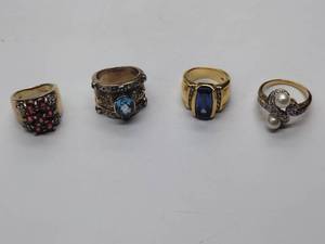 lot 277 image: 4 .925 rings with colored stones or pearls