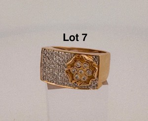 lot 7 image: 14 karat gold diamond ring 10 grams size 8
