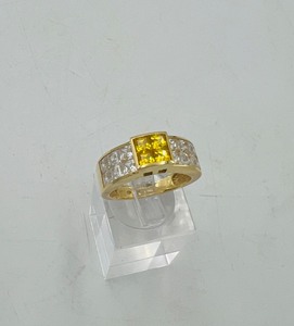lot 23 image: 14k gold ring size 7 weighs 6 grams