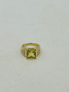 lot 24 image: 14k Diamond ring size 8 weighs 7 grams