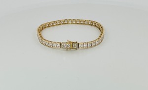 lot 35 image: 14k gold tennis bracelet with CZ stones, weight 16g