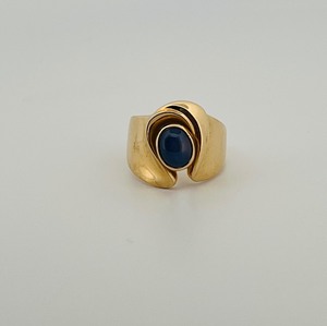 lot 16 image: 14K gold ring with stone we could not identify. Size 7  13grams