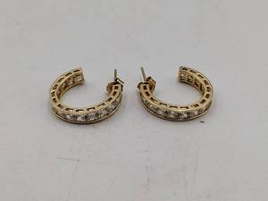 lot 39B image: 14k gold pierced earrings 4g