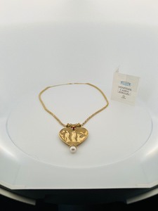 lot 27B image: 14K gold Tagliamonte Necklace & heart shaped pendant Mother and Baby Angels, numbered 123, 19g