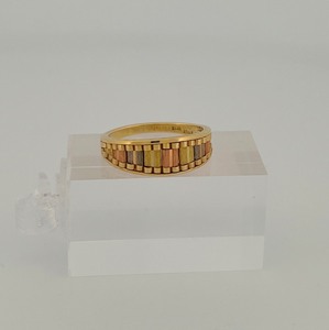 lot 35D image: Vior Italy 14K gold textured tri-color half eternity ring size 7, 4g