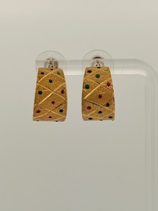 lot 31B image: 14K Gold pierced Earrings with red and green stones 3g. The post is stamped JMO
