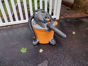 lot 74 image: Ridgid Shop Vac
