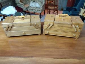 lot 292 image: 2 vintage expandable wood boxes