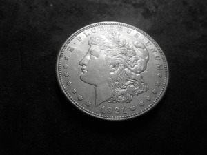 lot 21 image: 1921 D Morgan Silver Dollar