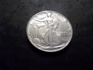 lot 39 image: 1942 Walking LIberty Half Dollar
