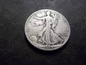 lot 45 image: 1944 Walking LIberty Silver Half Dollar
