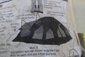 lot 35 image: NICE 3 MAN TENT  SLEEPING BAGS