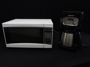 lot 36 image: MICROWAVE  COFFEE POT