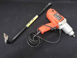 lot 82 image: 12 DR.ELECTRICIMPACT WRENCH  NEWER 24 WRECKING BAR