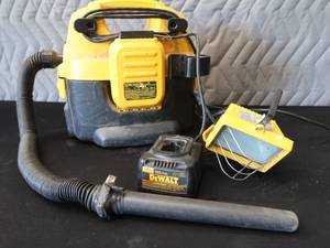 lot 99 image: DEWALT WET DRY VAC  PLUS