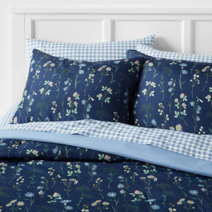 lot 116 image: King Size Floral Printed Microfiber Reversible Comforter & Sheets Set Navy - Room Essentials