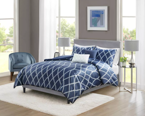 lot 431 image: 5PCS King Size Zara Charmeuse Geo Print Comforter Bedding Set
