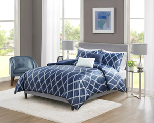 lot 432 image: 5PCS King Size Zara Charmeuse Geo Print Comforter Bedding Set