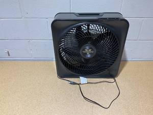 lot 212 image: Vornado Box Fan