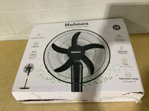 lot 415 image: Holmes 18 Digital Oscillating 3 Speed Stand Fan with Remote Control