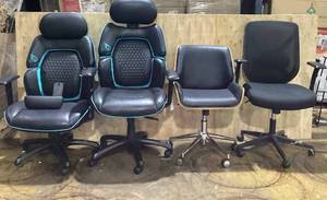 lot 420 image: LOT OF 4 GamingOffice Chairs