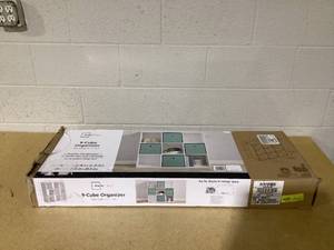 lot 444 image: Mainstays 9 Cube Storage Organizer