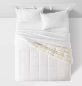 lot 138 image: Faux Shearling Washed Microfiber Reversible Comforter White TwinTwin XL - Room Essentials