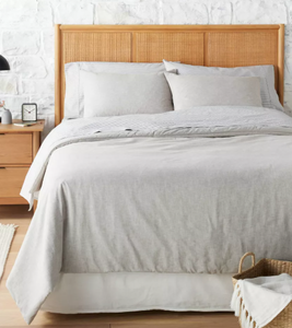 lot 383 image: Hearth & Hand With Magnolia 3pc FullQueen Linen Blend Comforter Set 90x94 Gray