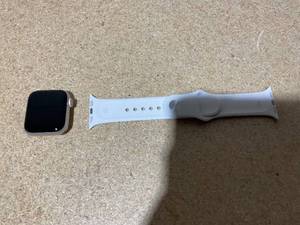 lot 254 image: Apple Watch SE (2nd Gen) GPS 40mm Smartwatch with Starlight Aluminum Case MXEF3LLA