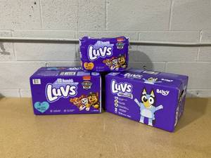 lot 194 image: LOT of 3 Miscellaneous LUVS Diapers