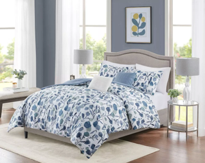 lot 236 image: 5PCS King Size Ramona Seersucker Tulip Print Comforter Bedding Set