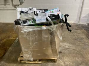 lot 916 image: Wholesale Pallet of Miscellaneous Items