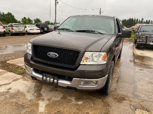 lot 9 image: 2005 Ford F150