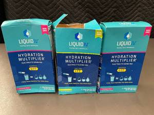 lot 40 image: Liquid IV Hydration Multiplier Electrolyte Drink Mix Packets
