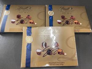 lot 82 image: 3 Lindt Swiss Luxury Selection Assorted Chocolates 6.8oz Boxes