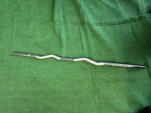 lot 108 image: Lot of One Inch Cur bar (USED)
