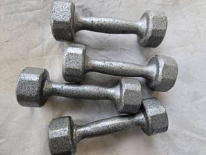 lot 115 image: Lot of Four 5LB Metal Hex Dumbbells (USED)