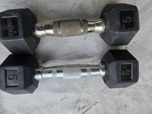 lot 127 image: Lot of a Pair of 5LB Rubber Hex Dumbbells (USED)