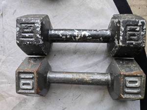 lot 128 image: Lot of a Pair of 10LB Metal Hex Dumbbells (USED)
