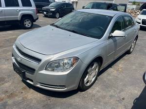 lot 6 image: 2010 Chevrolet Malibu LT