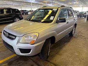 lot 11 image: 2009 Kia Sportage LX FWD
