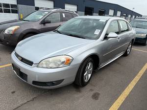 lot 21 image: 2010 Chevrolet Impala LT