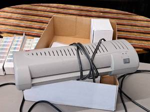 lot 11 image: Universal Heat Sealer Machine 84526