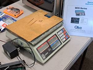 lot 23 image: Q Tech 15-lbs Scale QCS-1