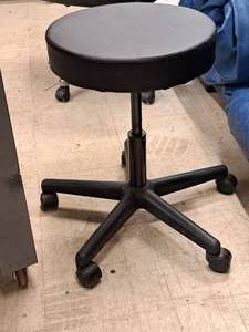 lot 43 image: Rolling Stool (Black)