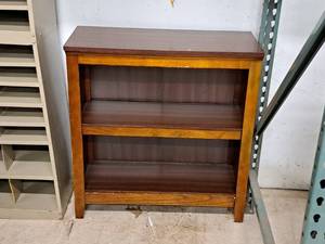 lot 52 image: Wooden Shelving Unit 32-14x13-12x34-12 2-shelf