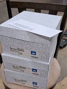 lot 97 image: Lot of (3 Boxes) Envelopes  24#  Side Seam Windows  White 4-18x9-12 - Digi-Clear 500-count ( 1500 total items )